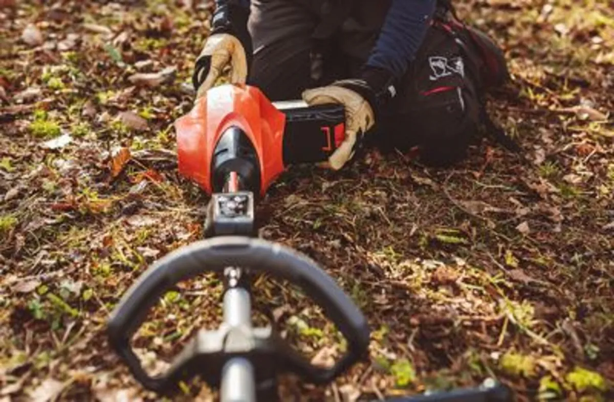 Echo DSRM-2600L Battery Brushcutter - Image 4