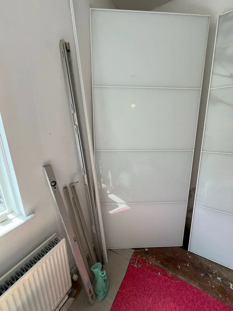 Wardrobe Doors (sliding) - Image 4