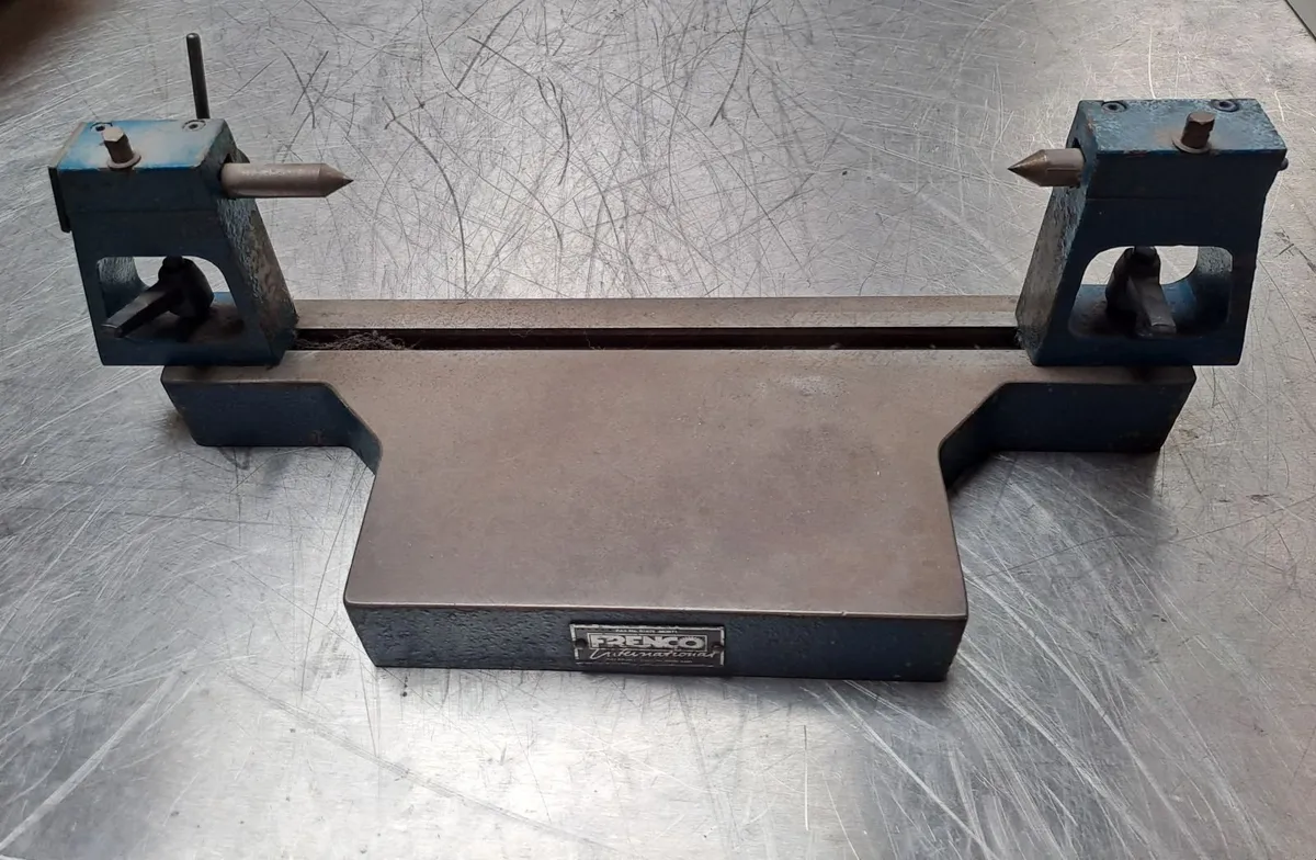 Benchtop centres