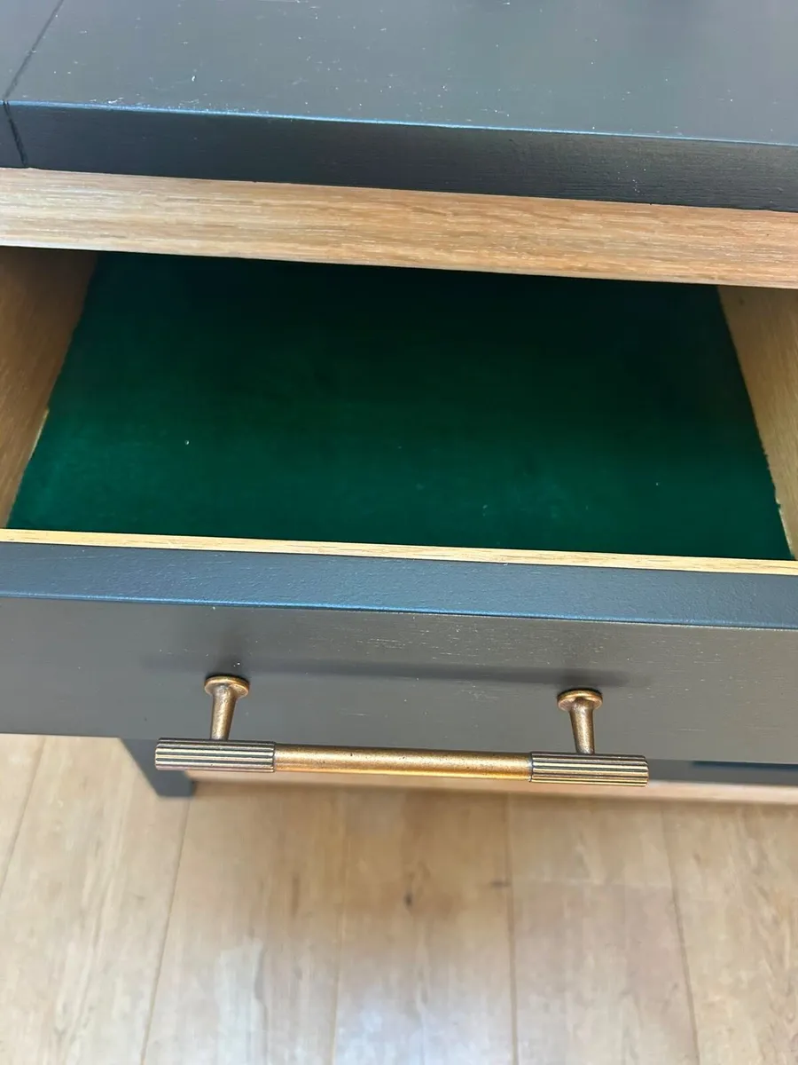 Sideboard - Image 4