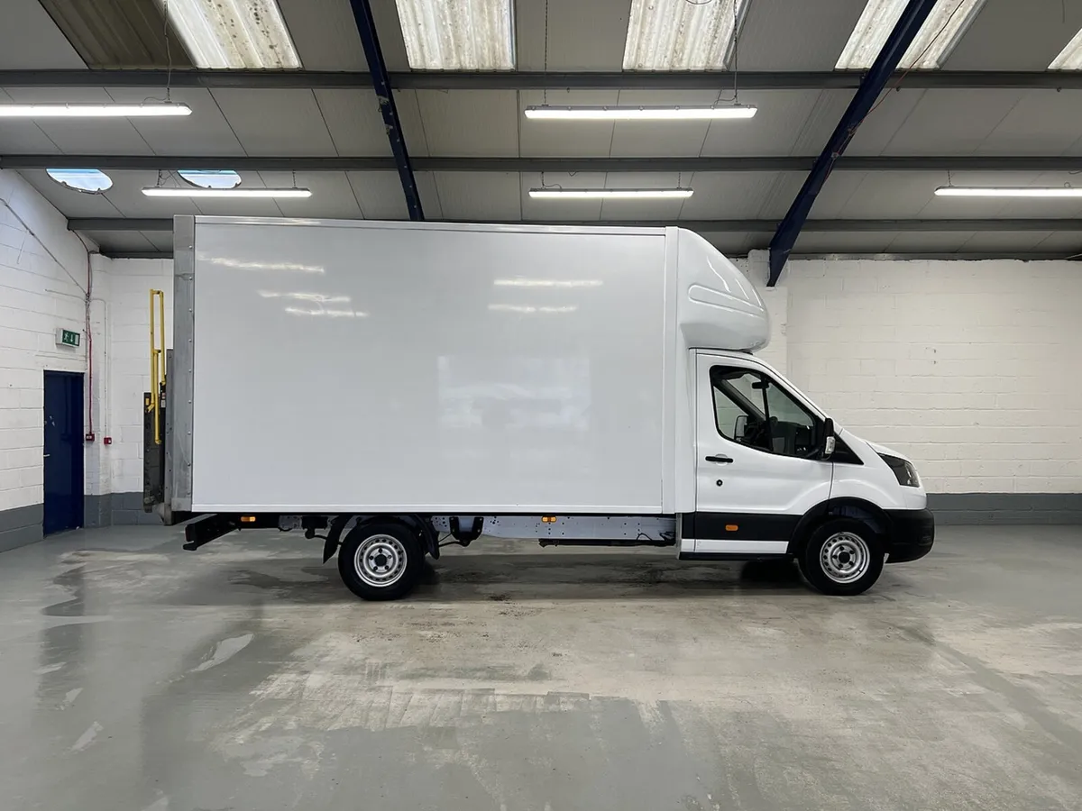 VB - 2022 Ford Transit Luton Box Van - Image 1