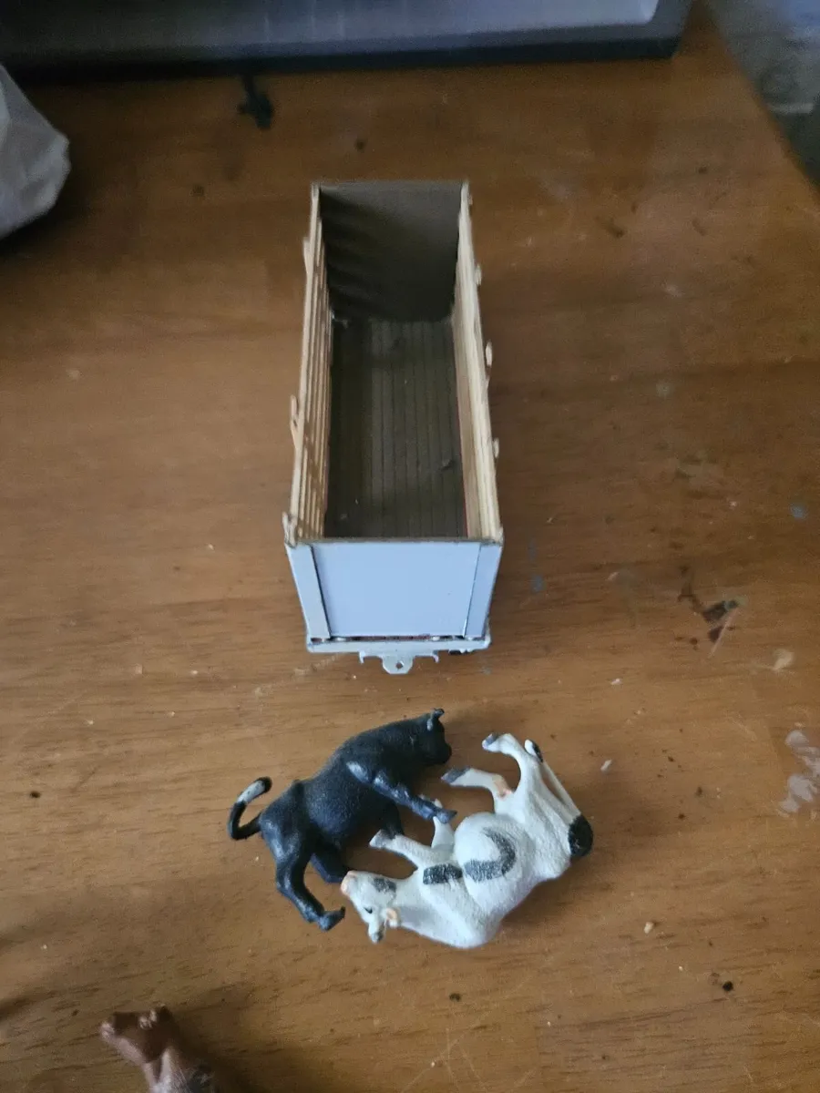 Dinky 1970's Code3 Cattle Truck - Image 4