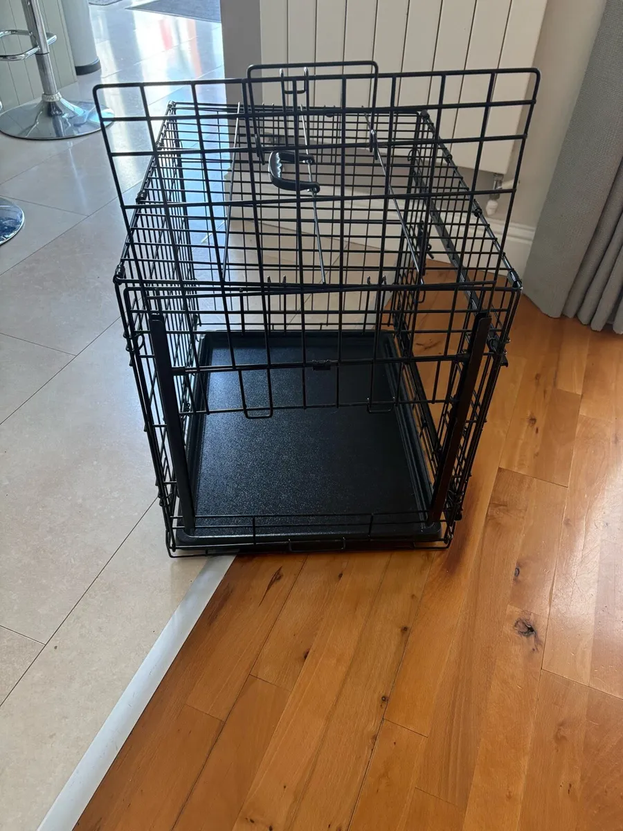 Dog crate - Image 1
