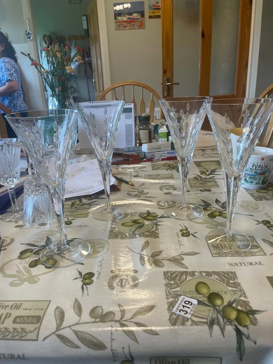FOUR CHAMPAGNE CELEBRATION GLASSES