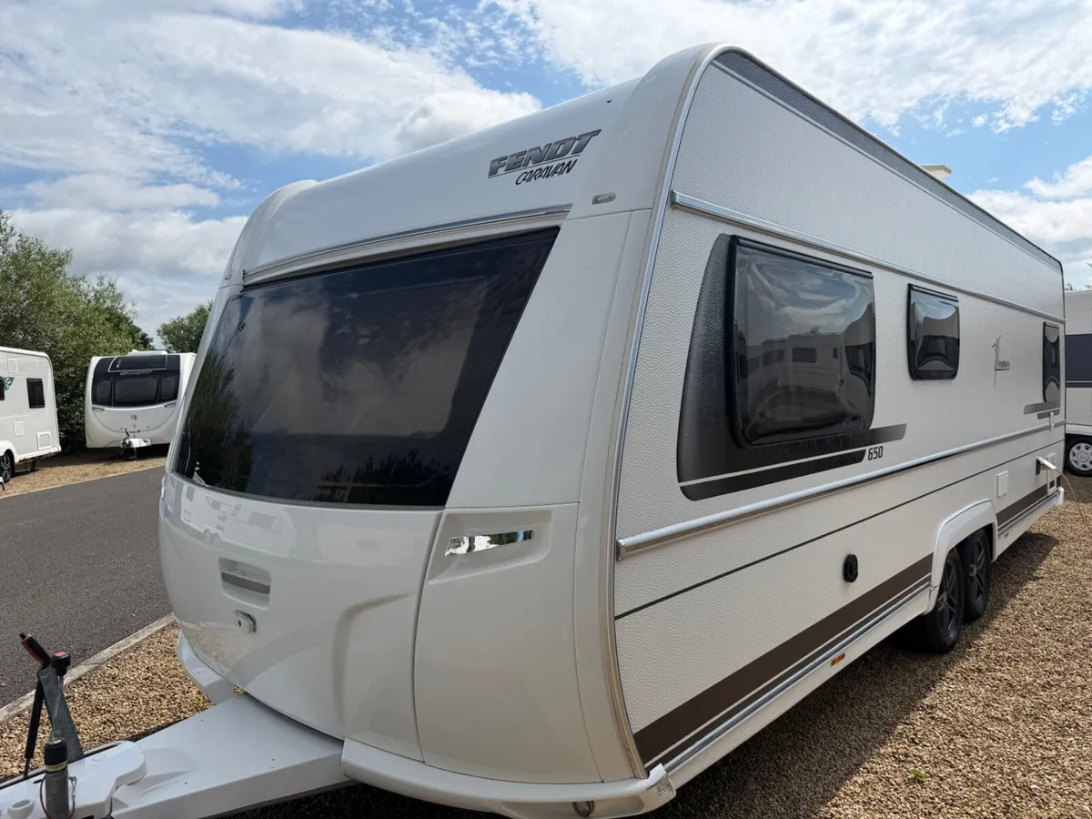 2021 FENDT 650 ISLAND BED 4/5 BERTH MINT EXTRAS - Image 2