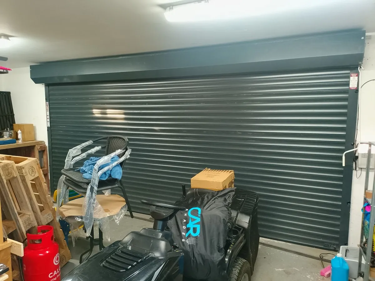 5m insulated garage door anthracite grey - Image 2