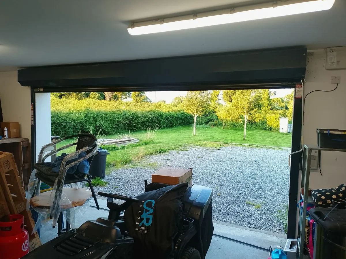 5m insulated garage door anthracite grey - Image 4
