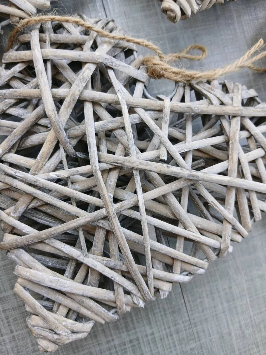 4 new wicker hearts - Image 3