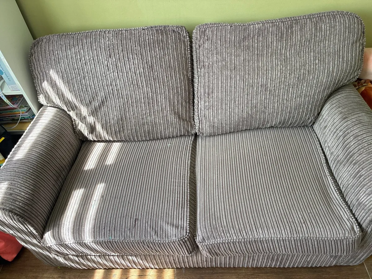Sofa bed/pull out bed - Image 3