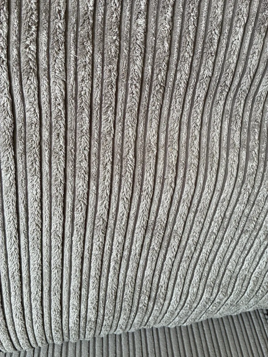 Sofa bed/pull out bed - Image 4