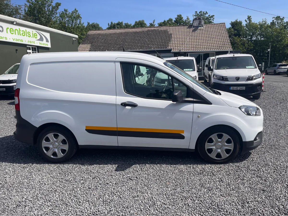 Ford Transit Courier 1.5L Diesel (1 Owner) - Image 4