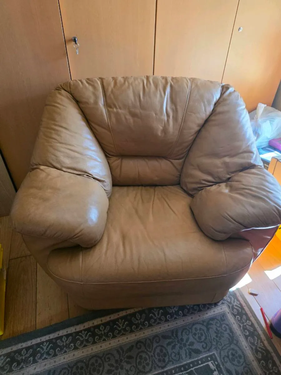 Armchair free to take - Image 2