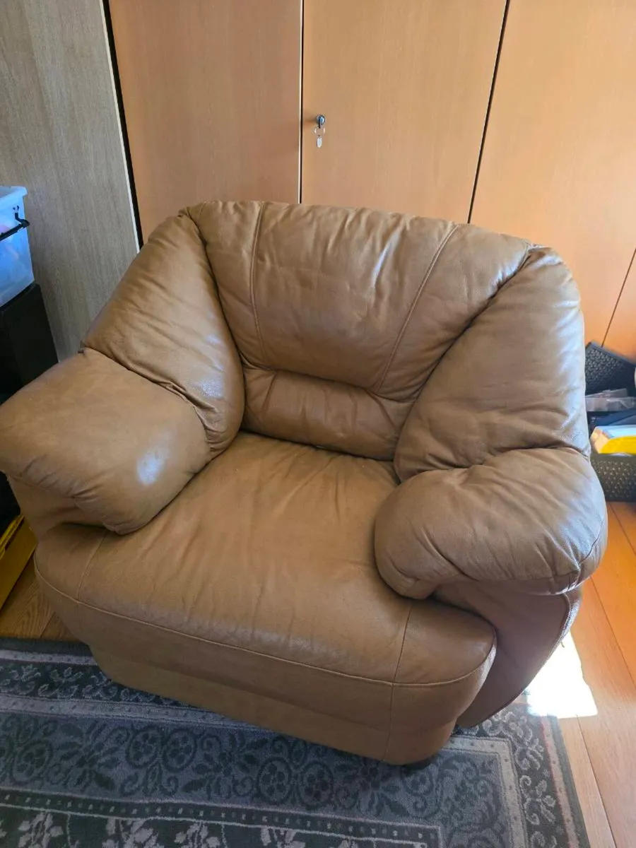Armchair free to take - Image 1