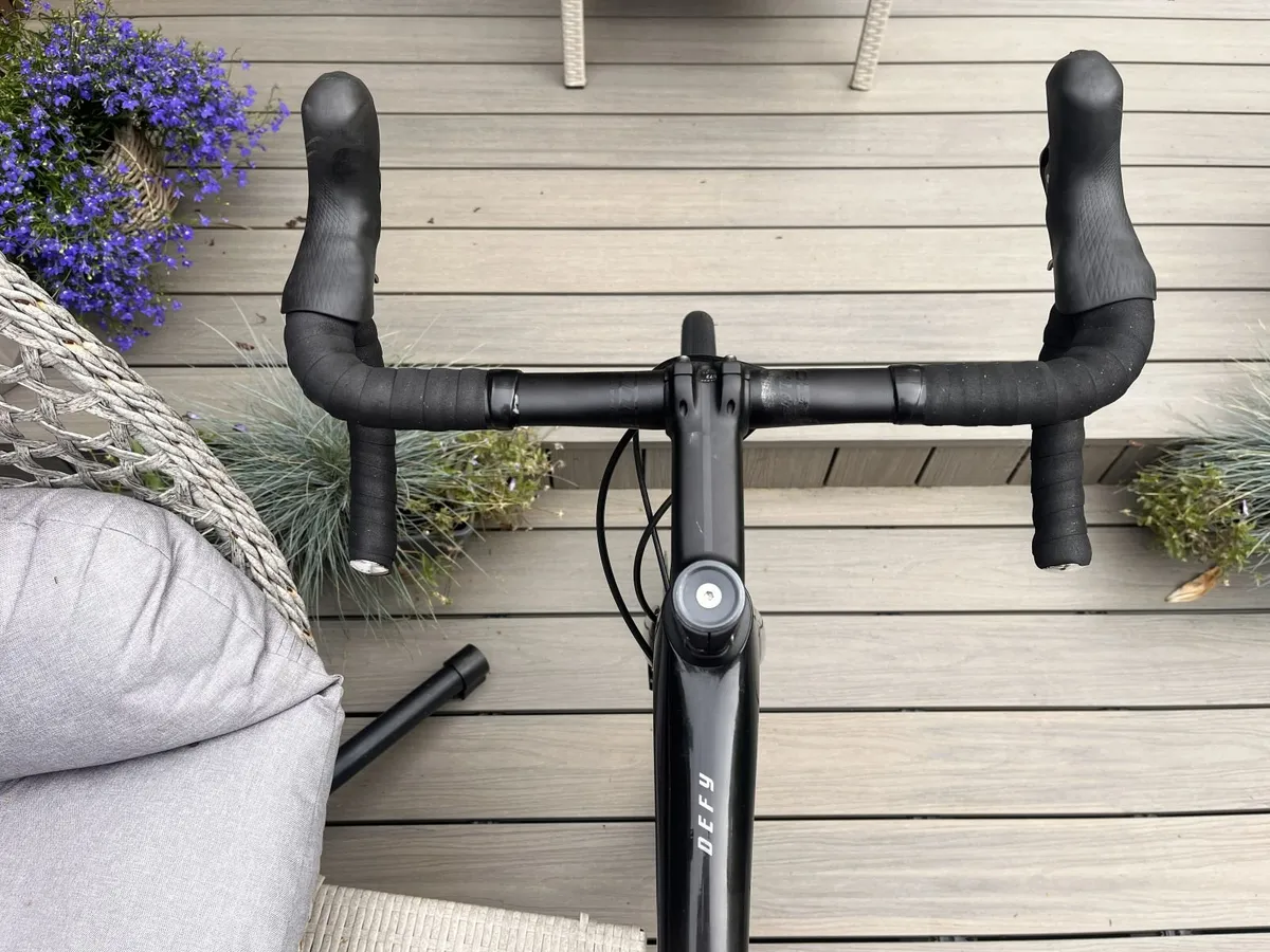 Giant Defy Black Advanced 2 Carbon size L - Image 3