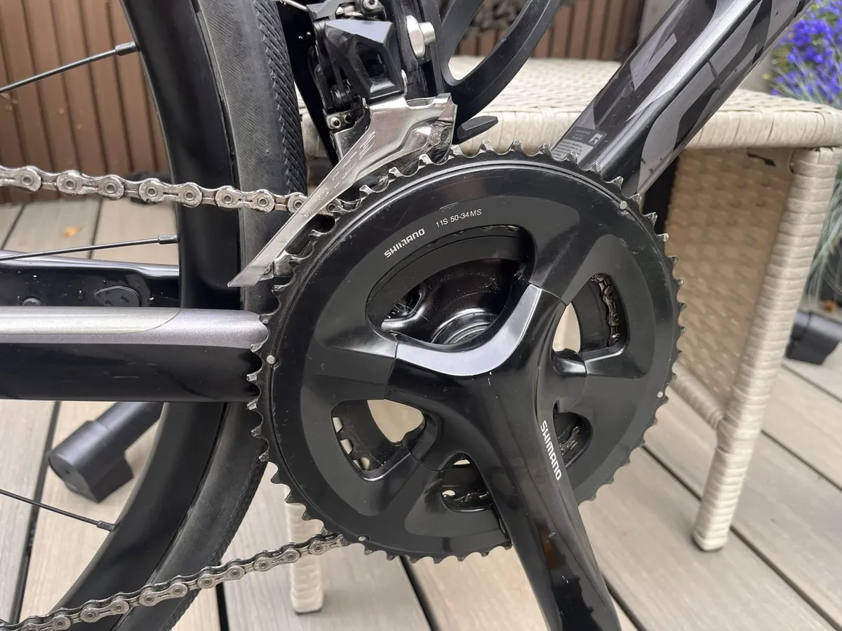 Giant Defy Black Advanced 2 Carbon size L - Image 4