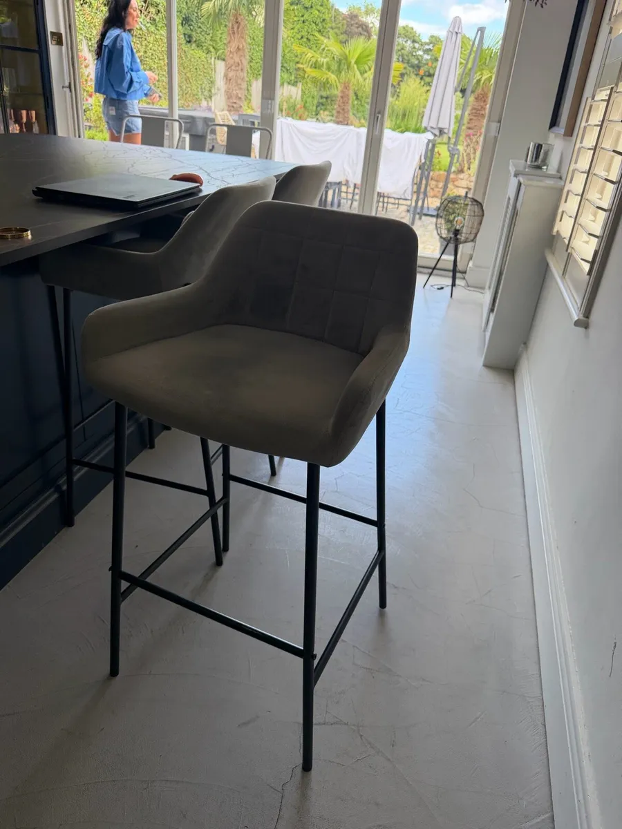 4 Grey Stools - Image 2