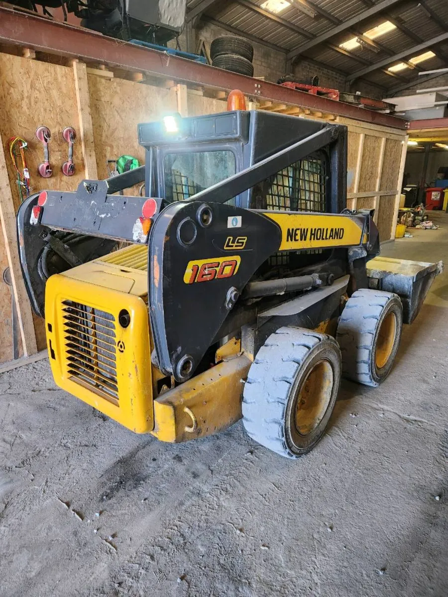 2007 new holland skid steer - Image 1
