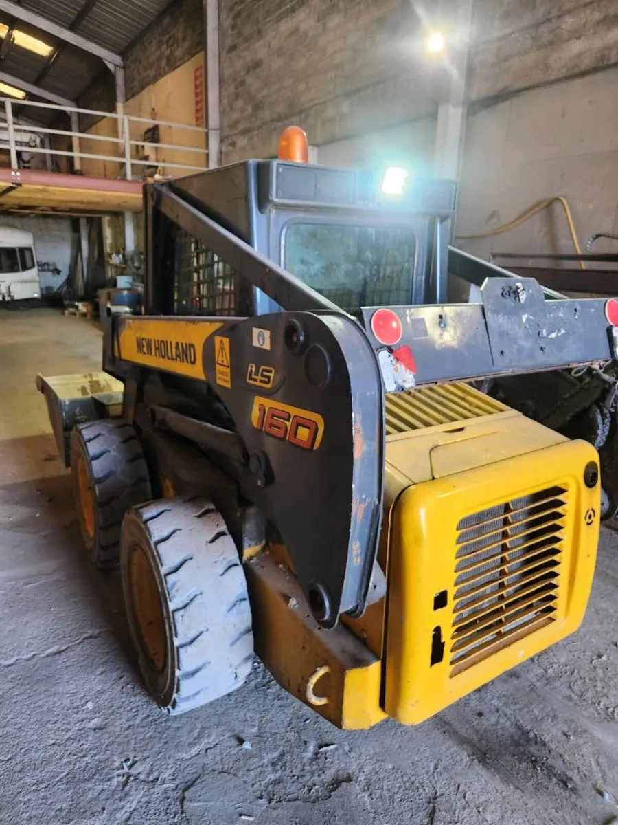 2007 new holland skid steer - Image 4