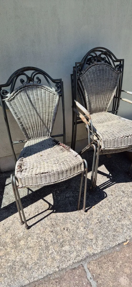 Wicker chairs for upcycling - Image 3