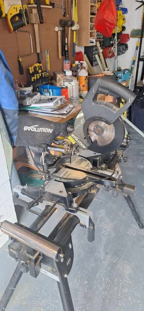 Mitresaw and stand - Image 3