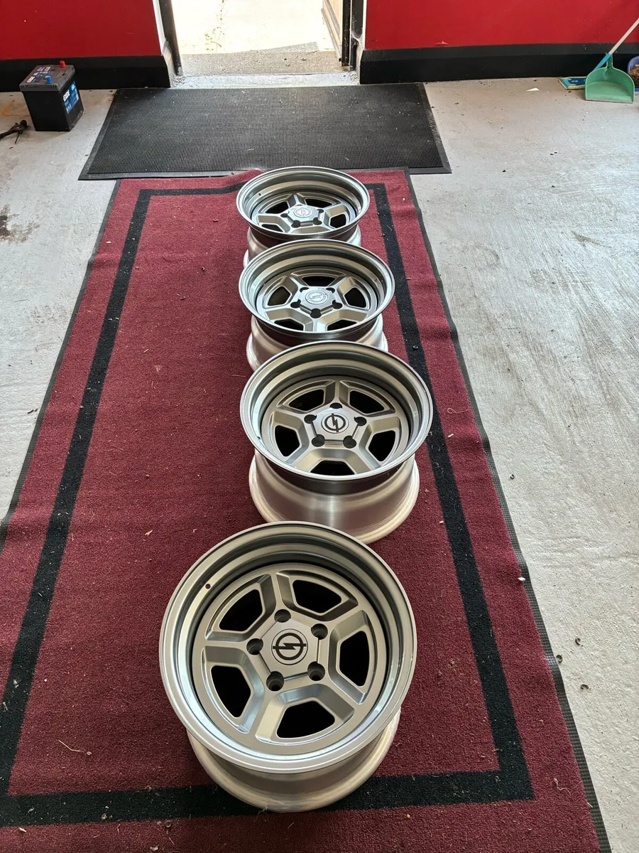 Opel manta parts - Image 4