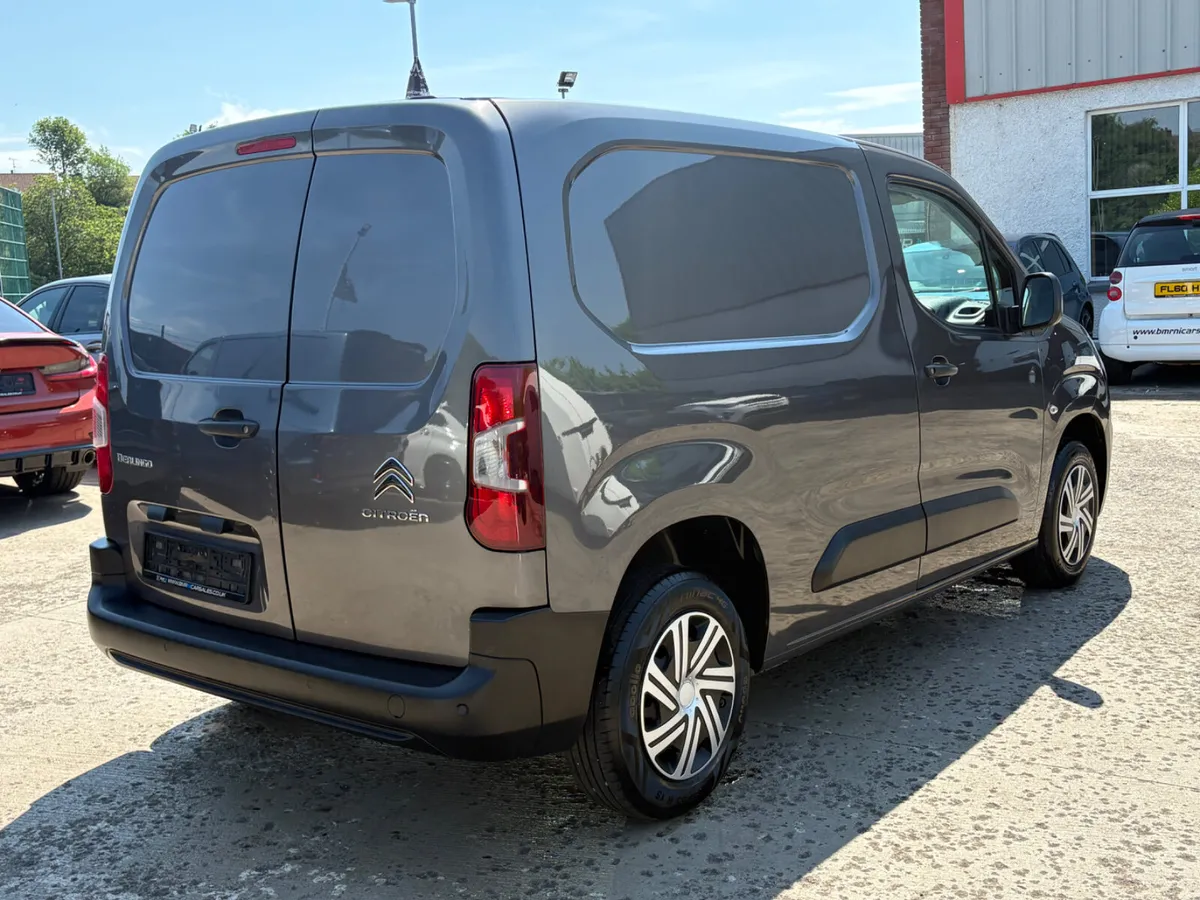 2021 BERLINGO HDI TOP SPEC MODEL - Image 4
