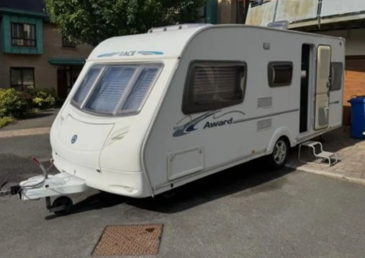 Lightweight 2011 Ace 5/6 berth with Full Awning - Image 1