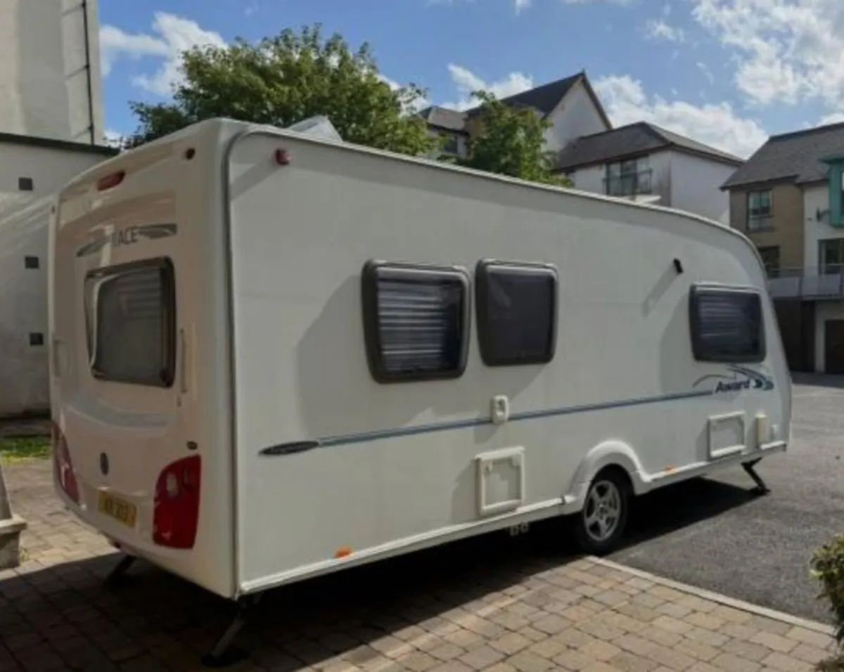 Lightweight 2011 Ace 5/6 berth with Full Awning - Image 2