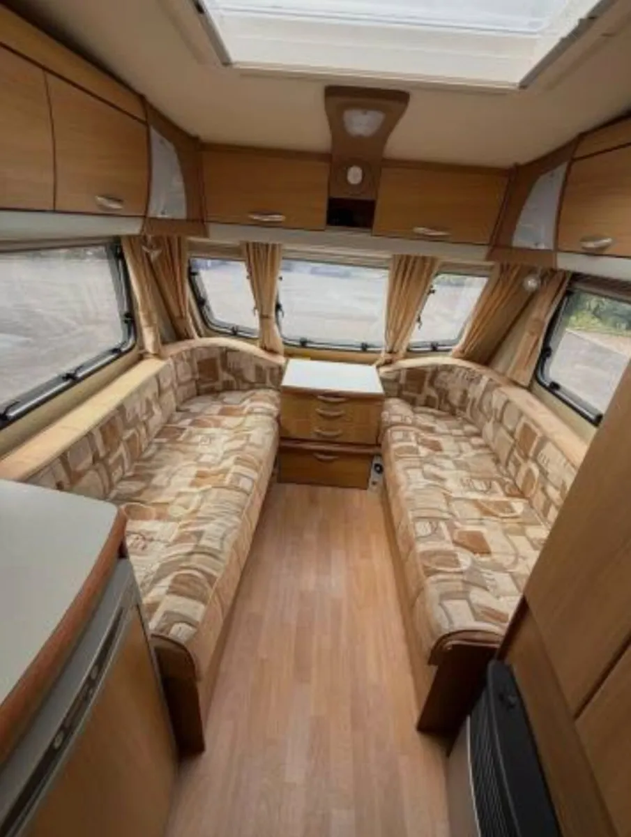 Lightweight 2011 Ace 5/6 berth with Full Awning - Image 4
