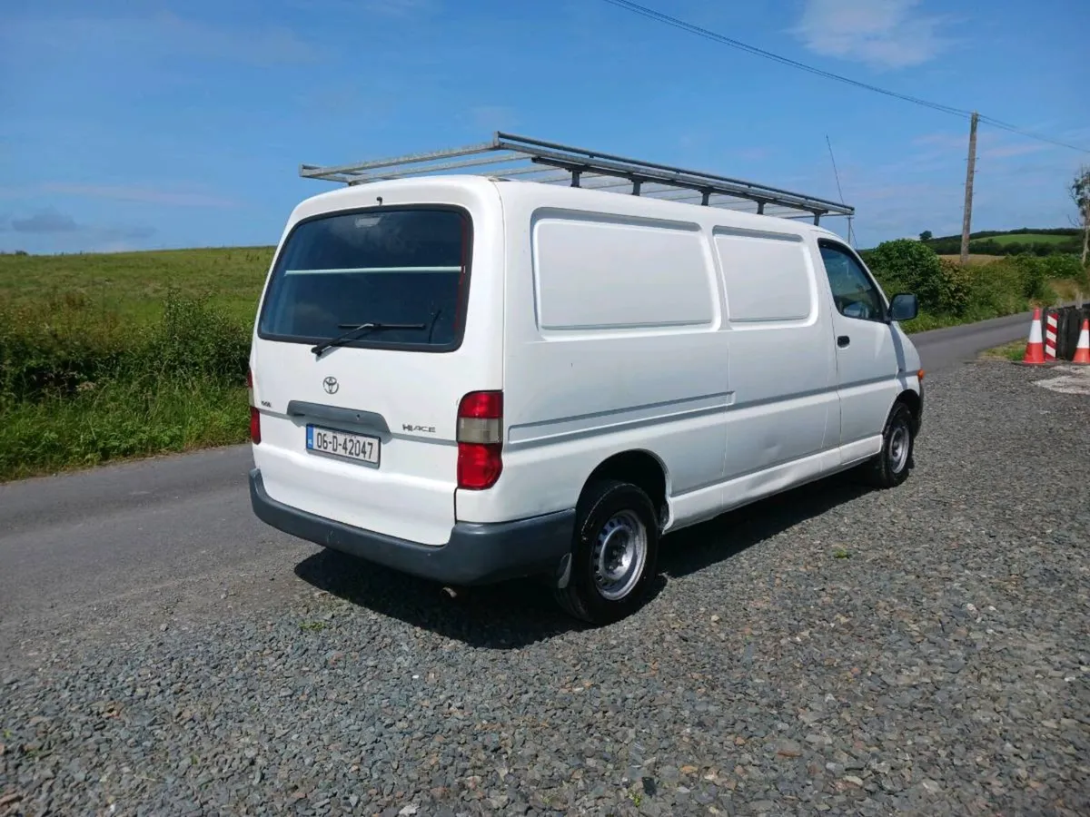 2006 toyota hiace, full years test, 9 months tax - Image 4