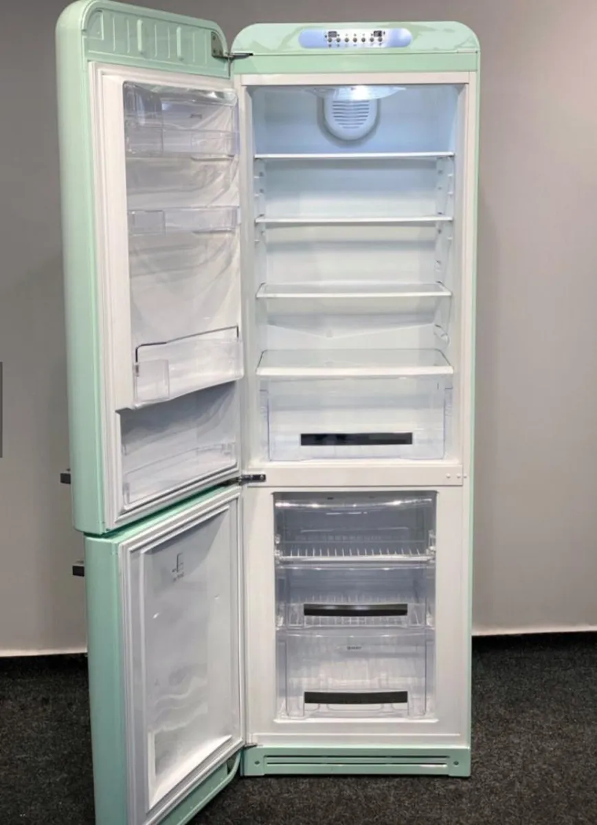 Smeg Fridge Freezer - Image 2