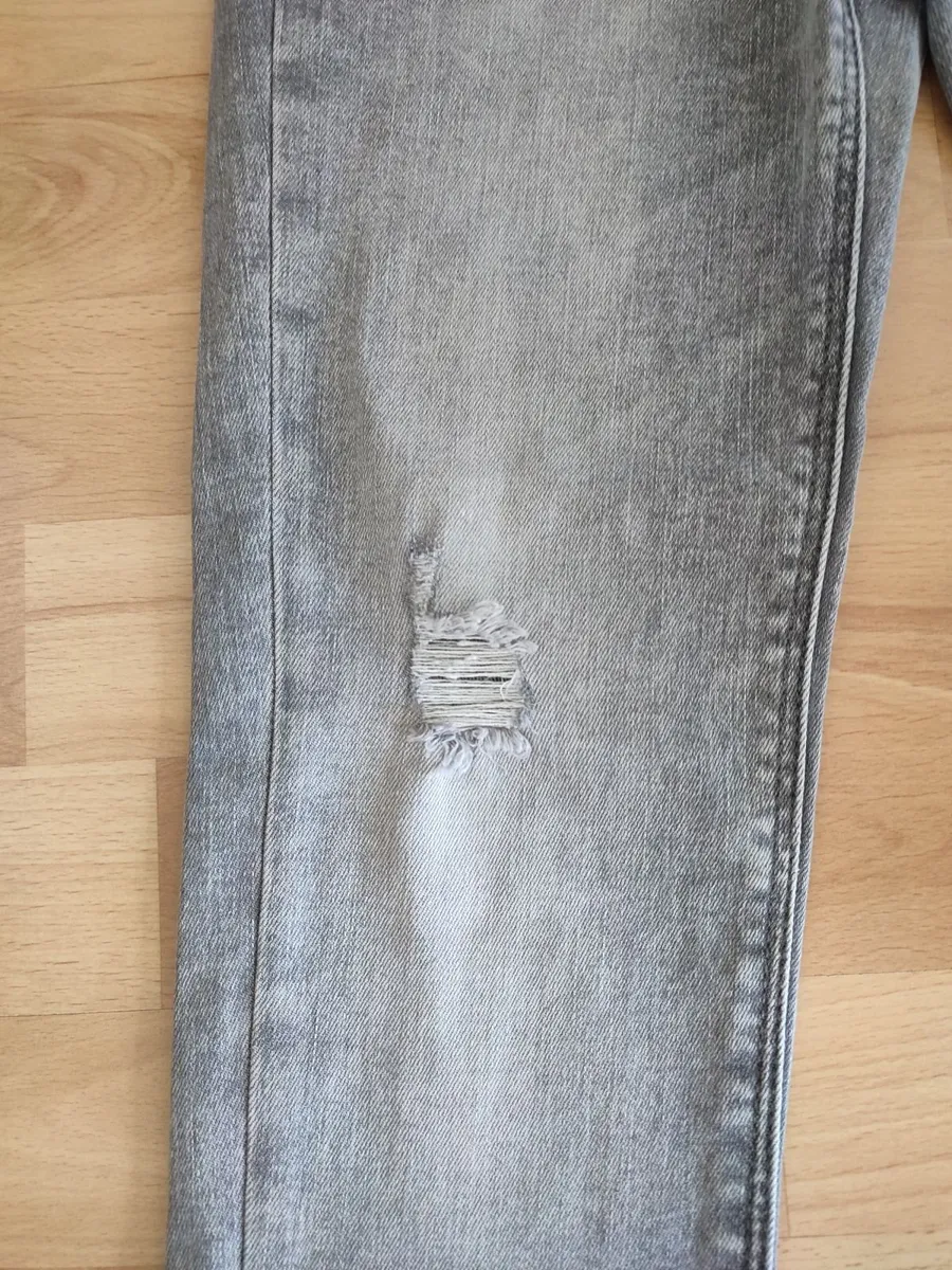 jeans - never worn - Image 2