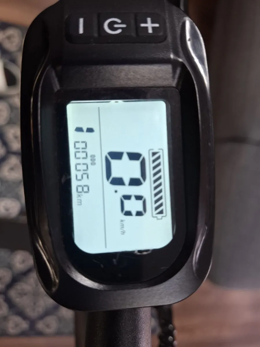 Kruz Cadiz Folding Electric Bike – Mint Condition - Image 2
