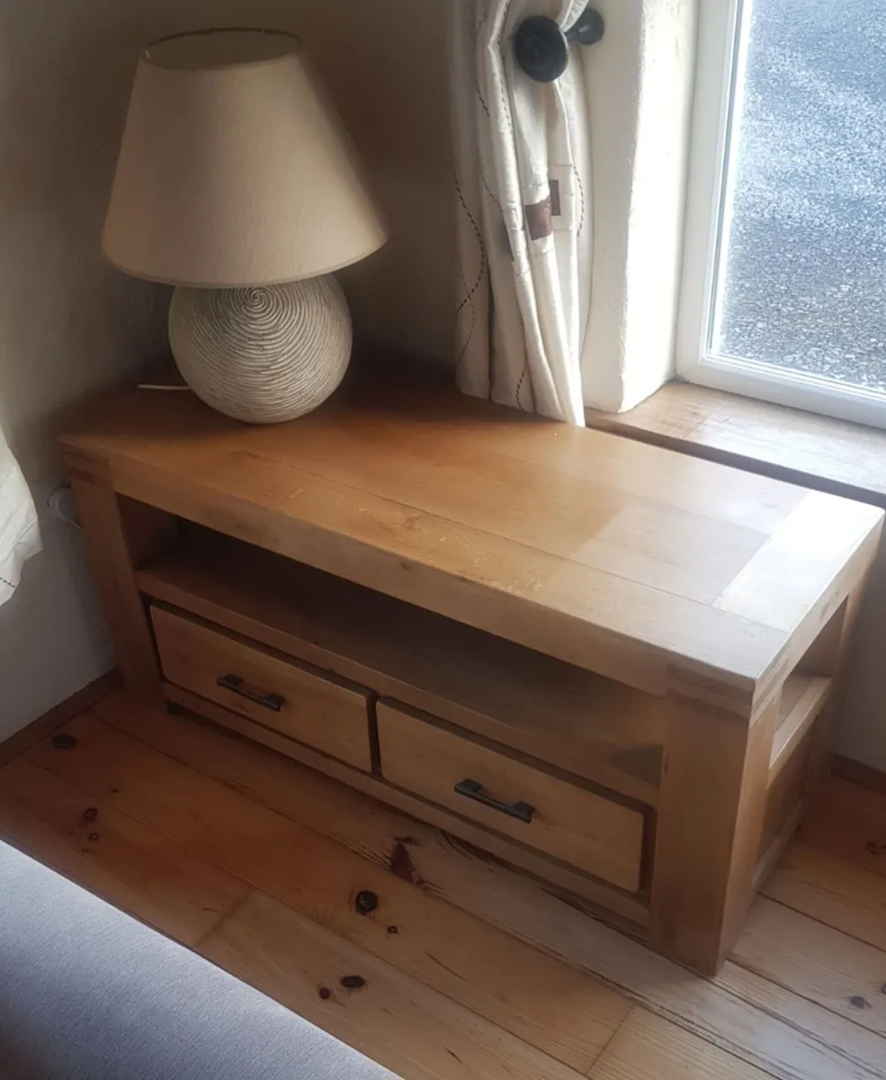 Solid Oak TV Stand/Media Unit, Excellent Condition - Image 3