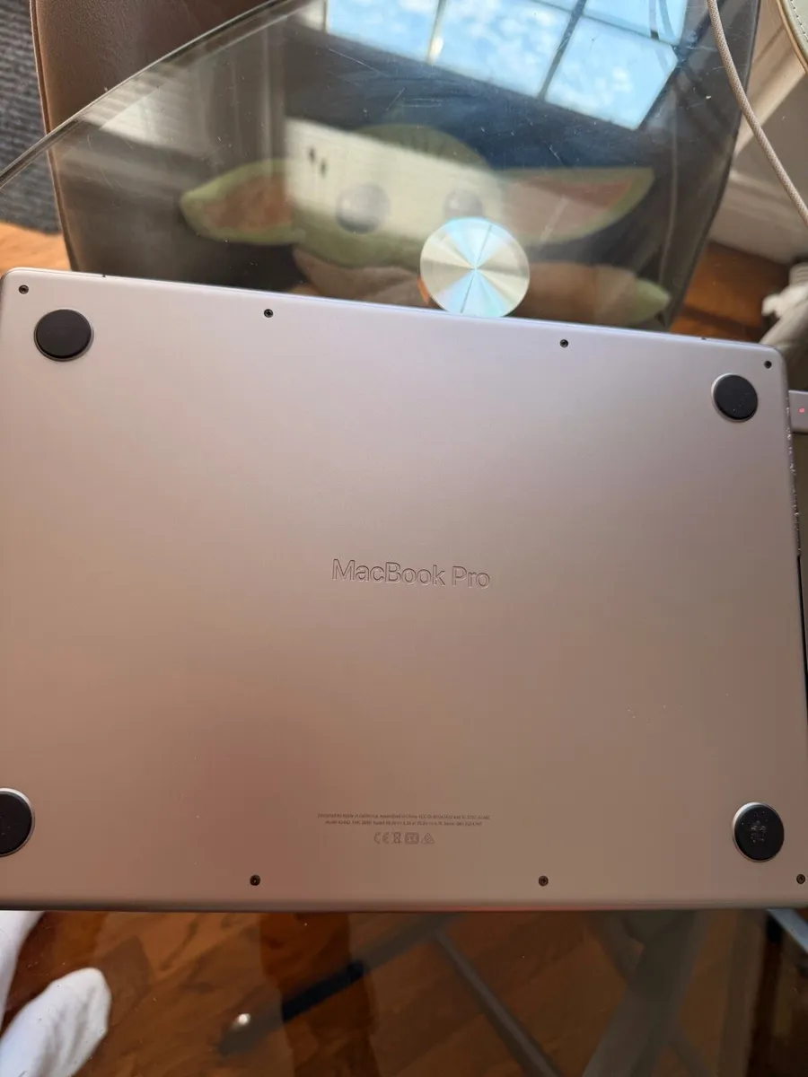 MacBook Pro - Image 2