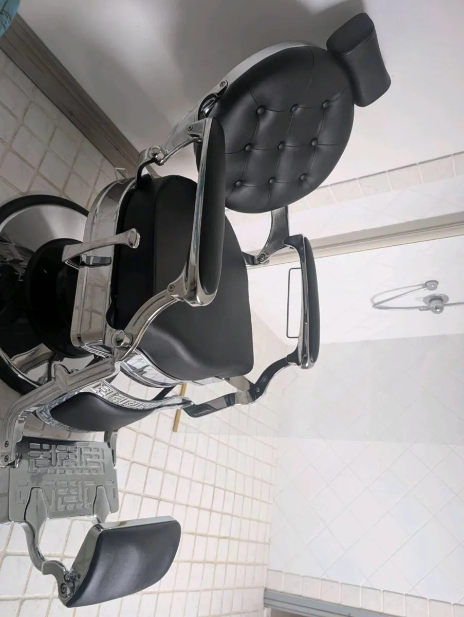Barbers Chair - Image 3