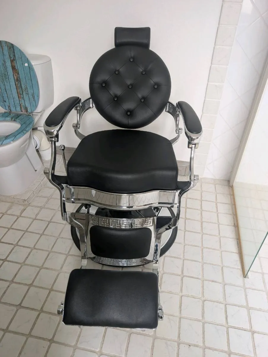 Barbers Chair - Image 1