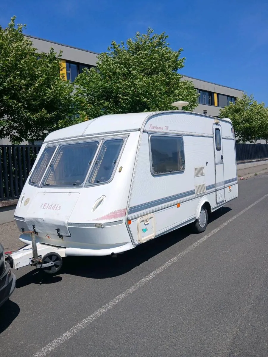 Caravan - Image 1