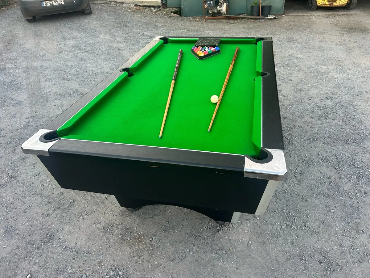 Pool table - Image 3