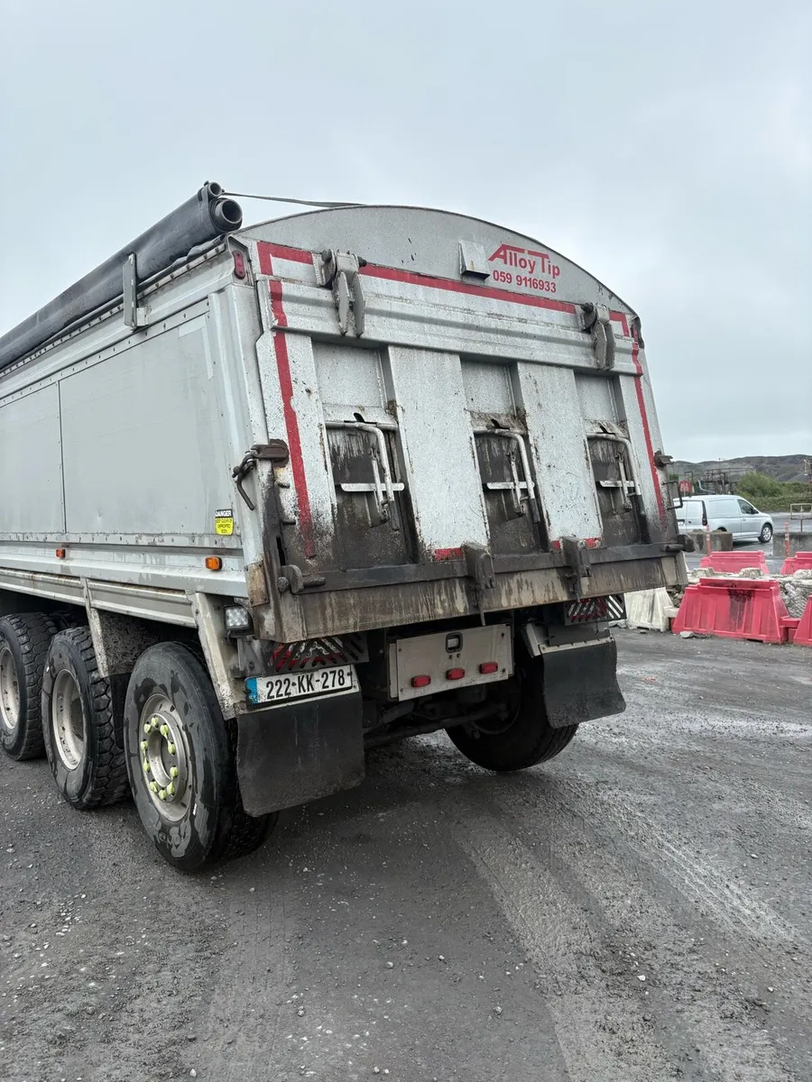 Truck - Image 4