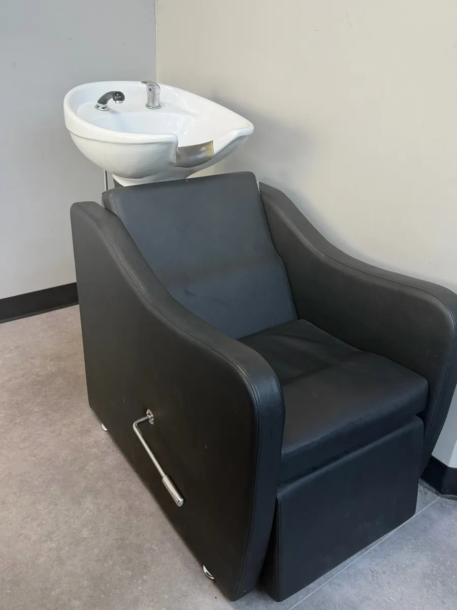 Washing Hair Unit - Image 1