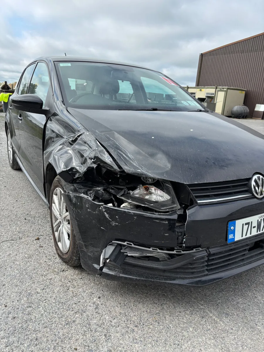 2017 VW Polo * LOW KM * - Image 2
