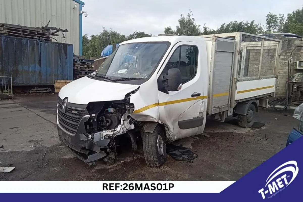 2022 RENAULT MASTER BREAKING FOR PARTS - Image 3