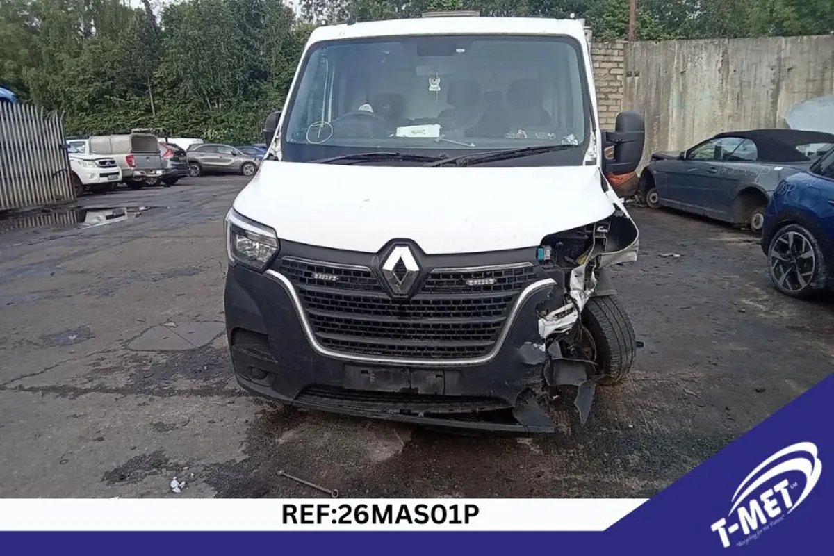 2022 RENAULT MASTER BREAKING FOR PARTS - Image 2