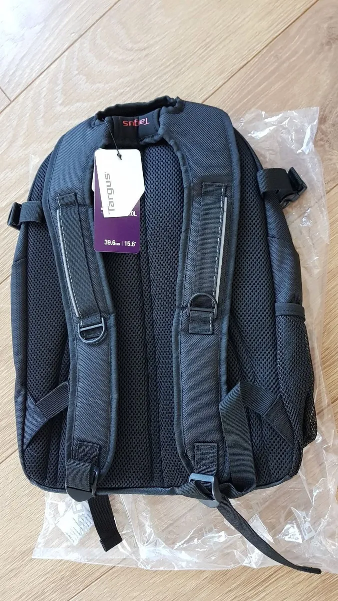 Travel laptop Backpack- BRAND NEW - Image 3