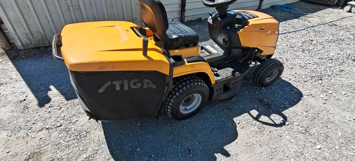 Stiga ride on mower - Image 3