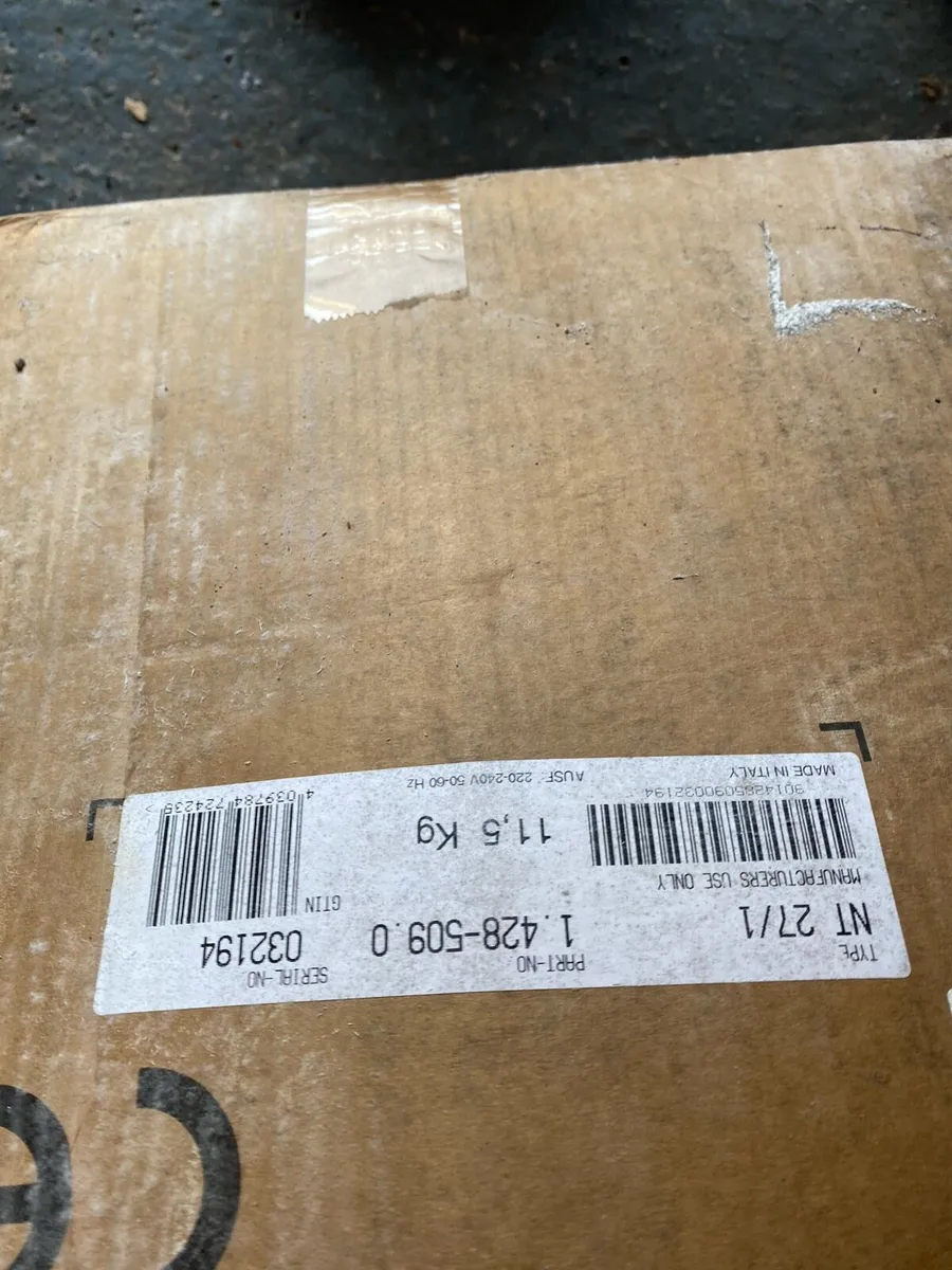 Karcher wet dry vacuum . FREE NEW - Image 3