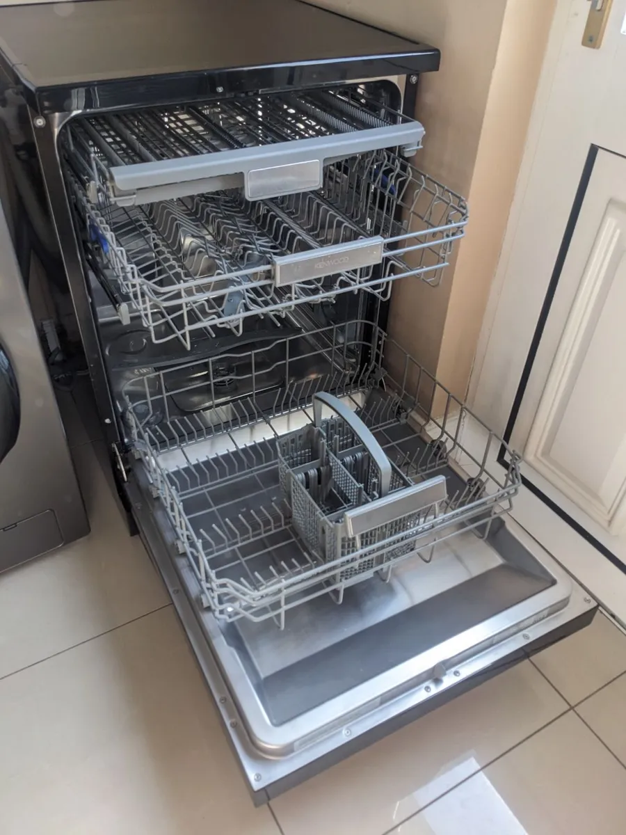 Dishwasher - Image 2