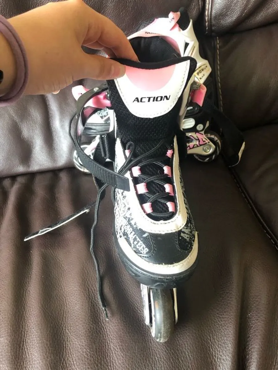 Rollerblades - Image 2