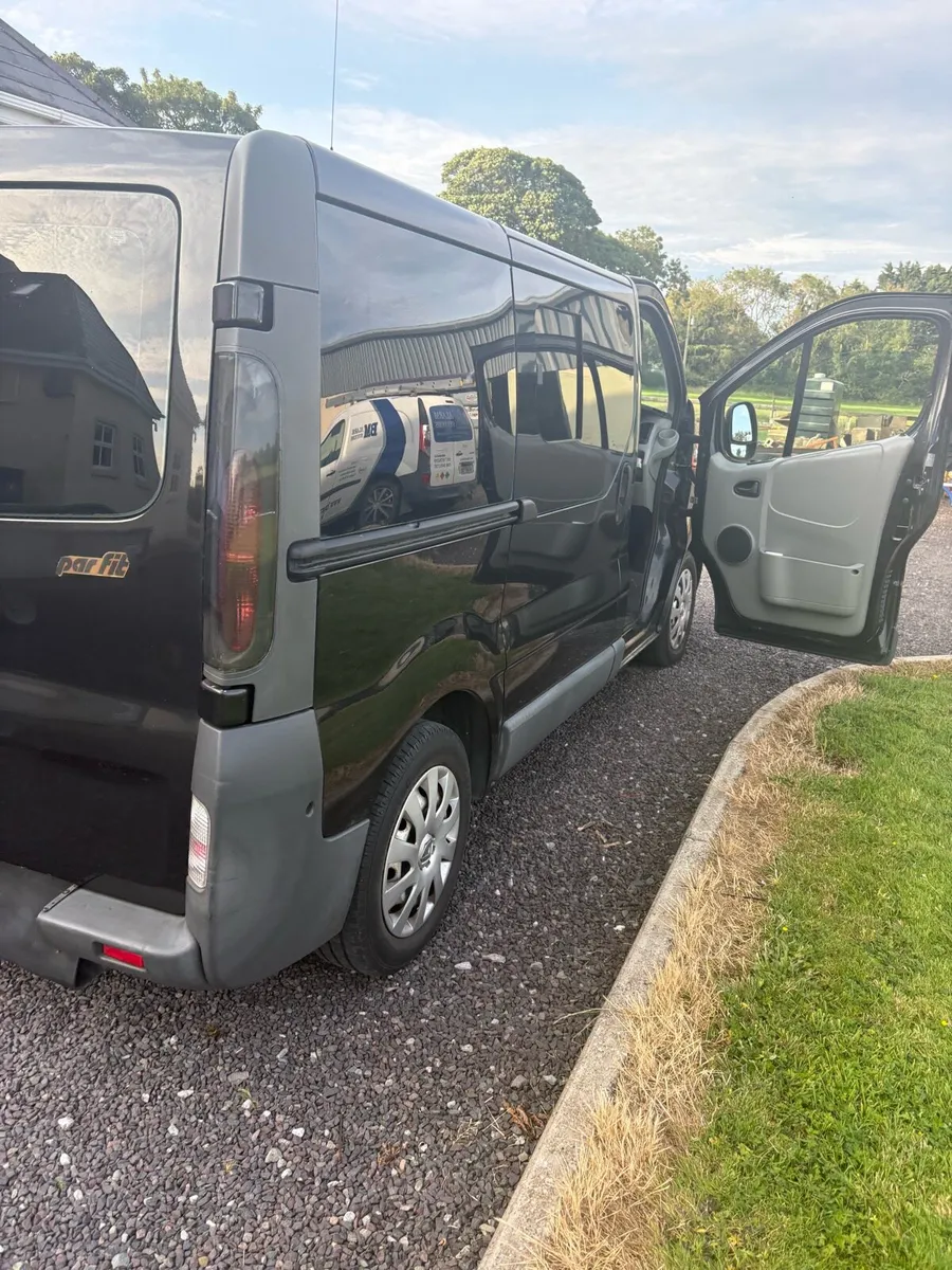 Mini van/camper - Image 2